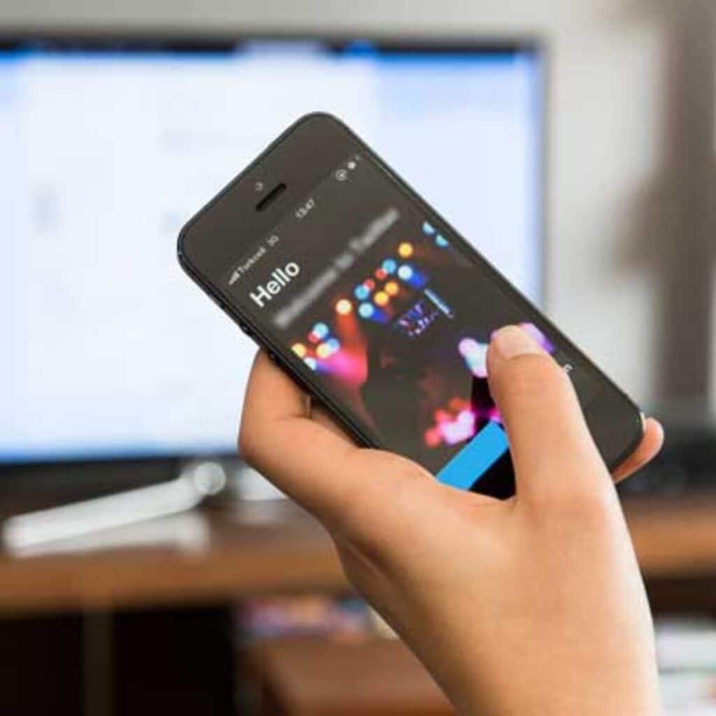 Una forma gratuita y práctica de ver canales de televisión desde el celular